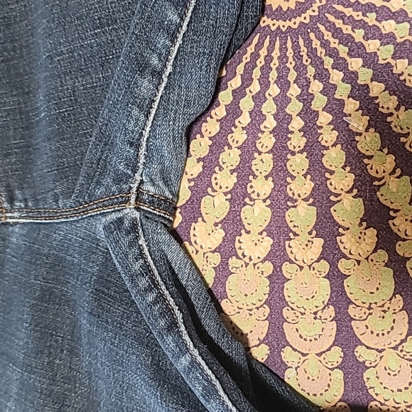 J Brand Skinny Leg Jeans - Picture 7 of 9